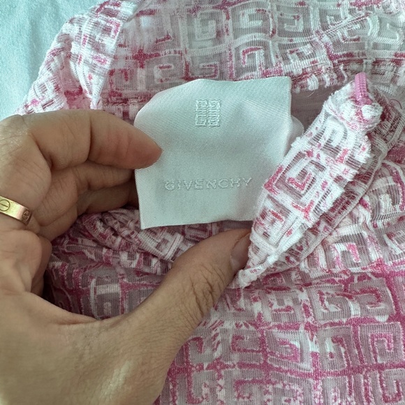 Crop GIVENCHY Long Sleeve AUTHENTIC - Picture 8 of 12